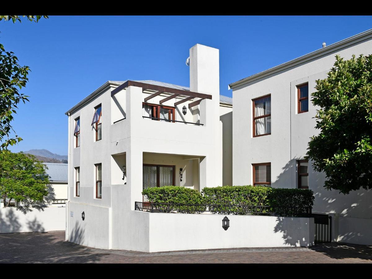 Sorbonne 1 - No Loadshedding Apartamento Franschhoek Exterior foto